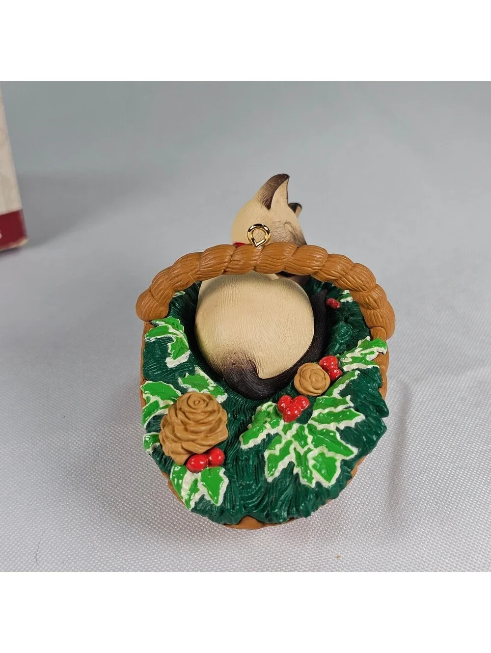 Vtg Hallmark Keepsake Ornament 1996 Cat Naps Siamese Cat in Basket Series 3